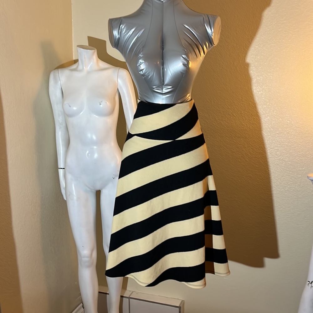 Black and tan A-line skirt, XS